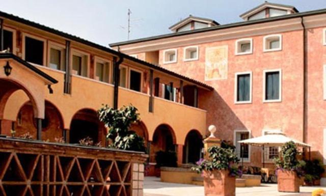 Hotel Il Chiostro Oppeano Exterior photo